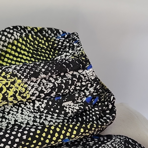 Premise Studio Lightweight Blouse Reptile Print Size XL - Picture 7 of 11